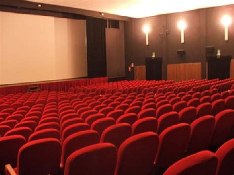 Cinema crotone: programmazione nelle sale